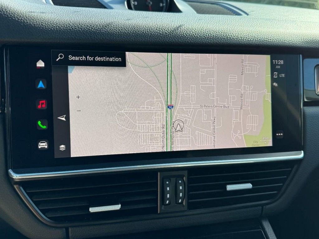 Used 2023 Porsche Cayenne S Platinum image 23