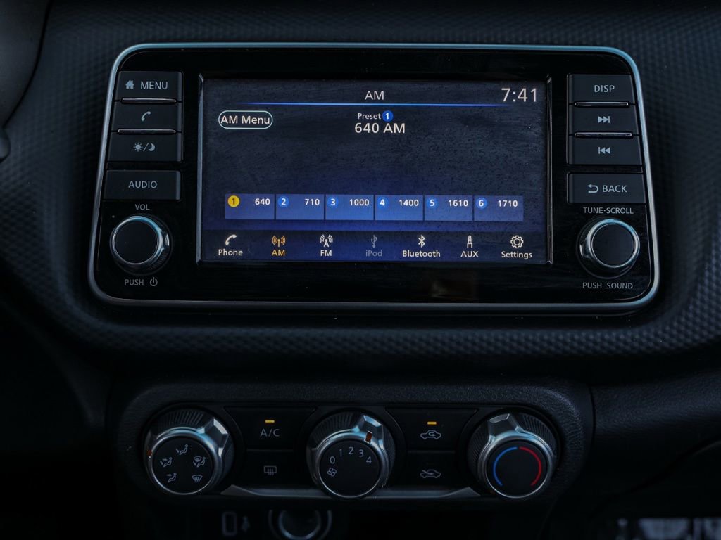 Used 2024 Nissan Kicks S FWD image 29