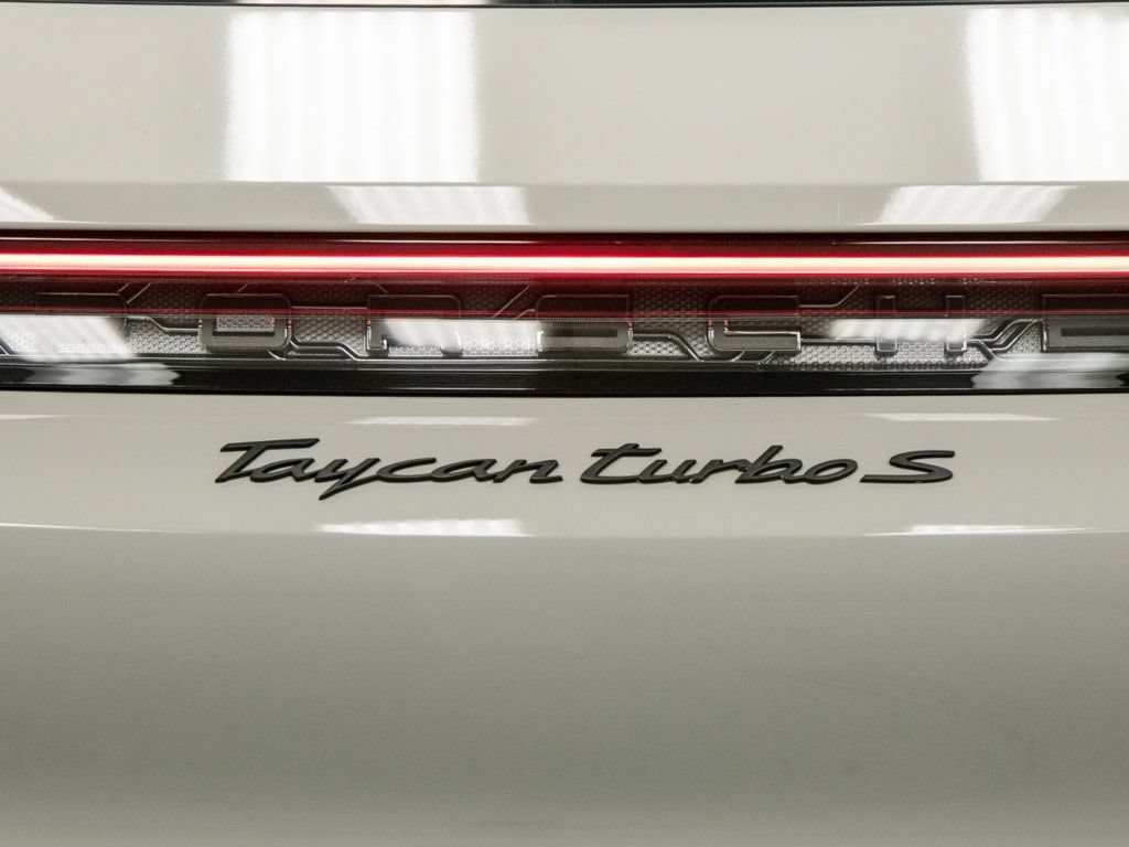 Used 2022 Porsche Taycan Turbo S AWD/4WD image 39