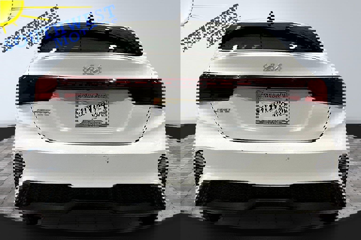 Used 2024 Kia Forte LXS image 5