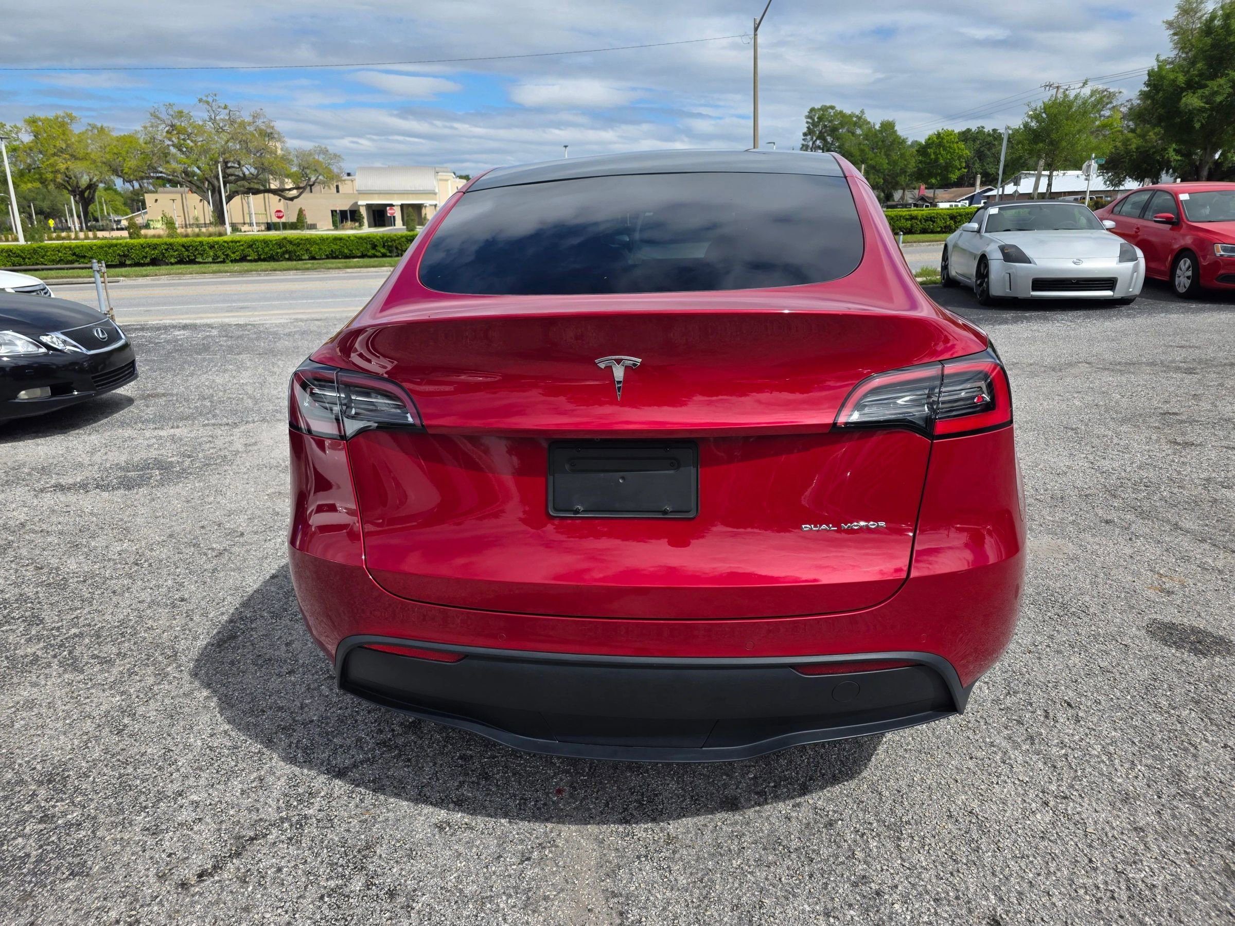 Used 2020 Tesla Model Y Long Range image 6