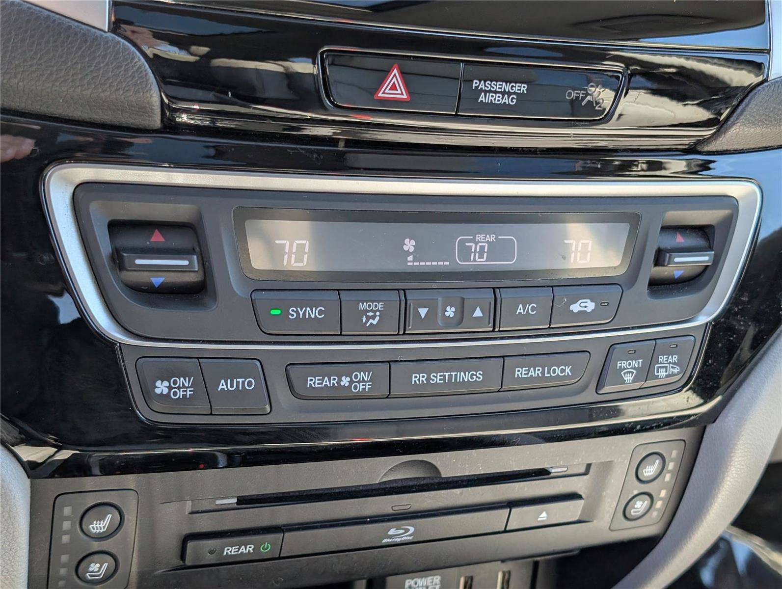 Used 2018 Honda Pilot Elite image 34