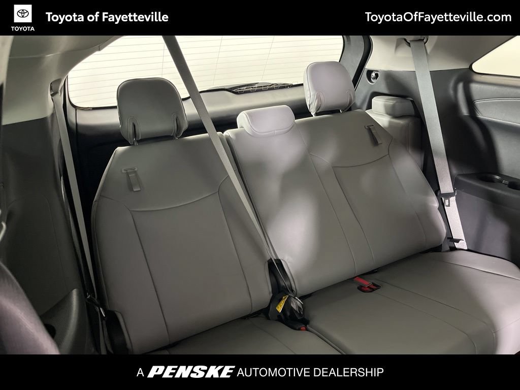 Certified 2025 Toyota Sienna XLE FWD image 11