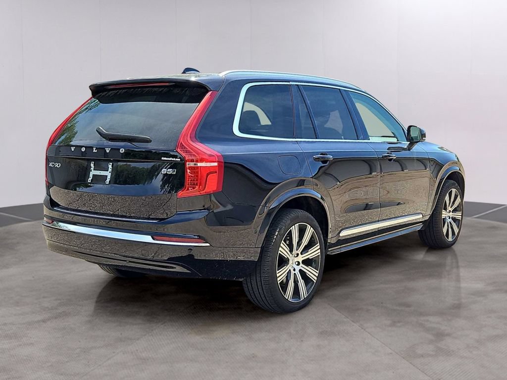 Used 2024 Volvo XC90 B5 Plus w/ Protection Package Premier AWD/4WD image 7