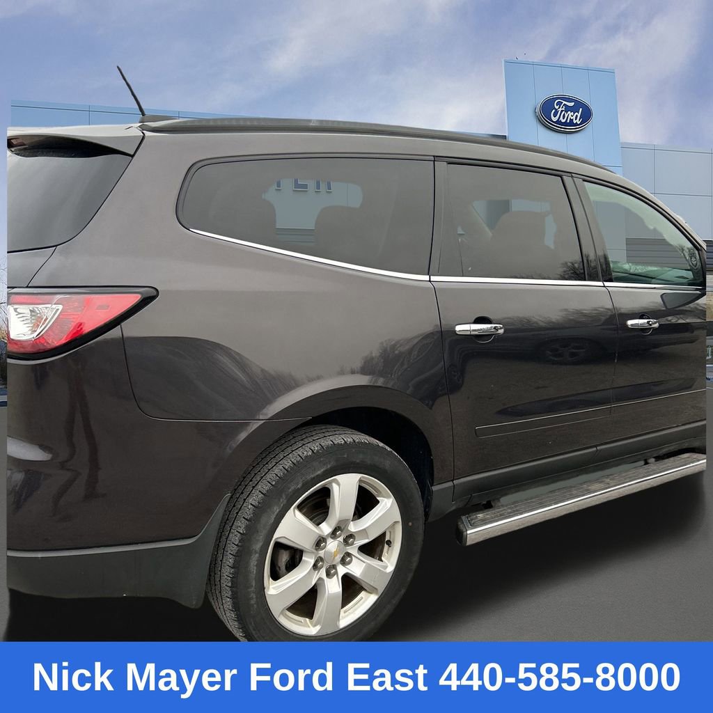 Used 2016 Chevrolet Traverse LT w/ Style and Technology Package image 34