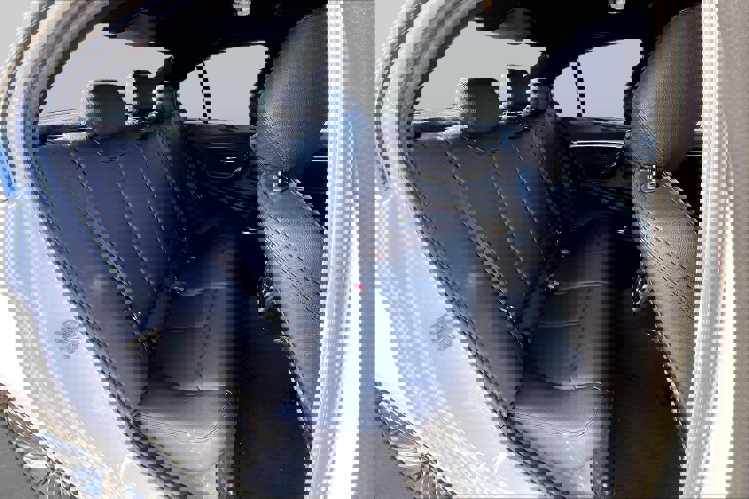 Used 2018 BMW 330i Sedan w/ Convenience Package image 25