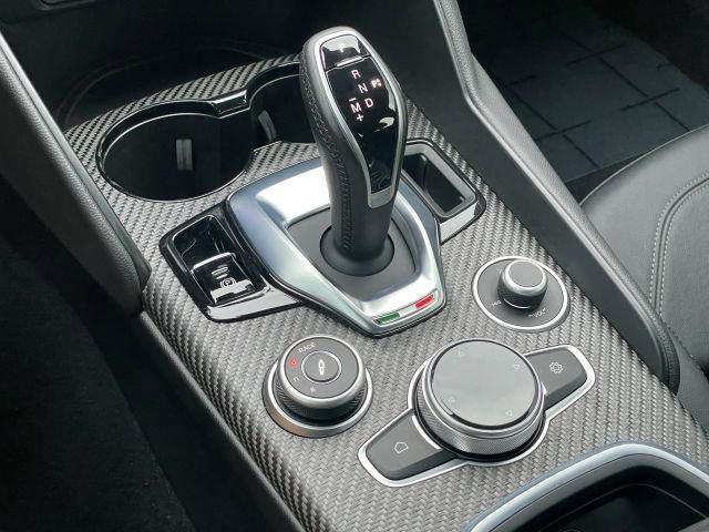 Used 2024 Alfa Romeo Giulia Quadrifoglio w/ Active Assist Plus Package image 5