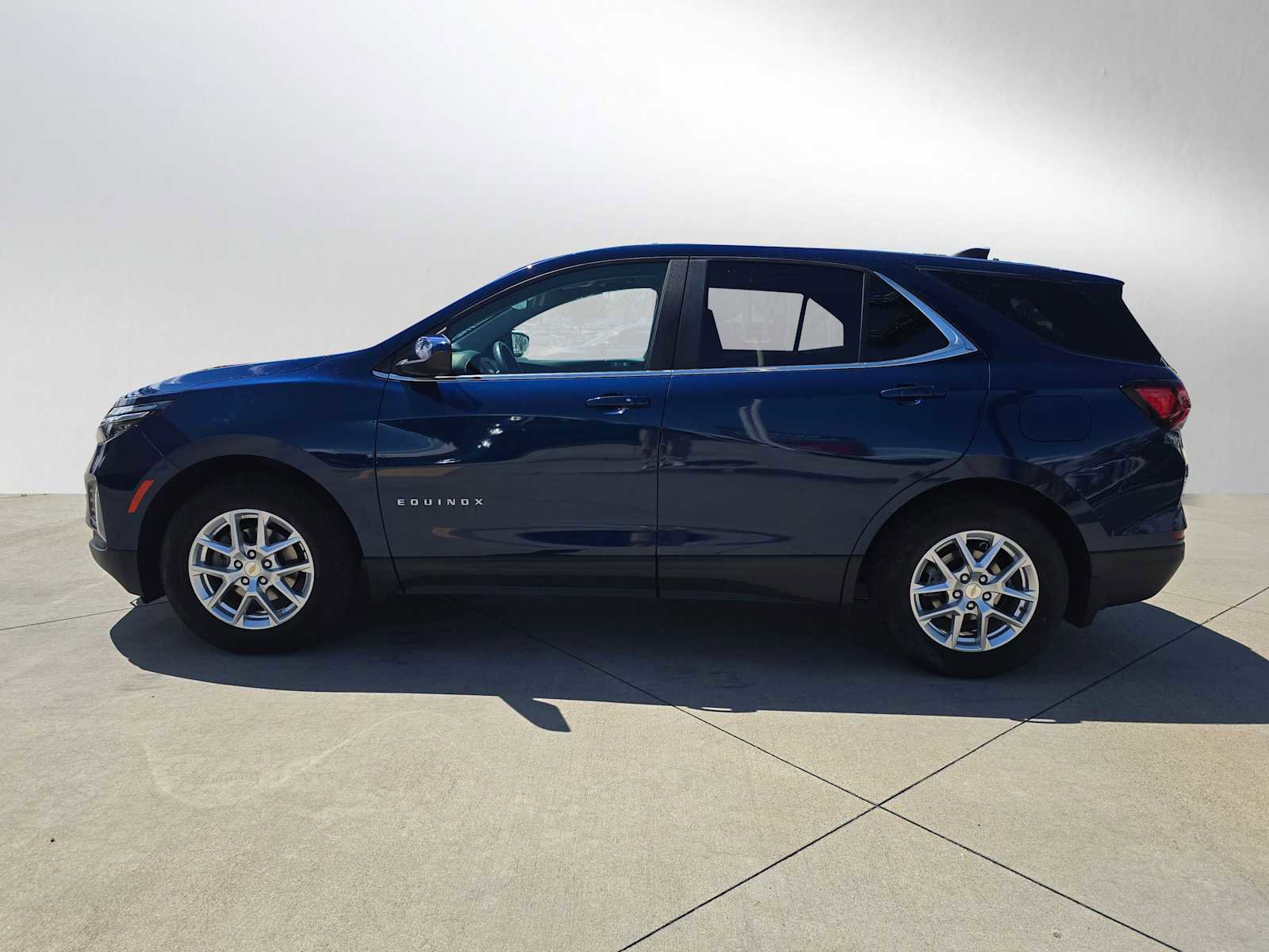 Used 2022 Chevrolet Equinox LT FWD image 6