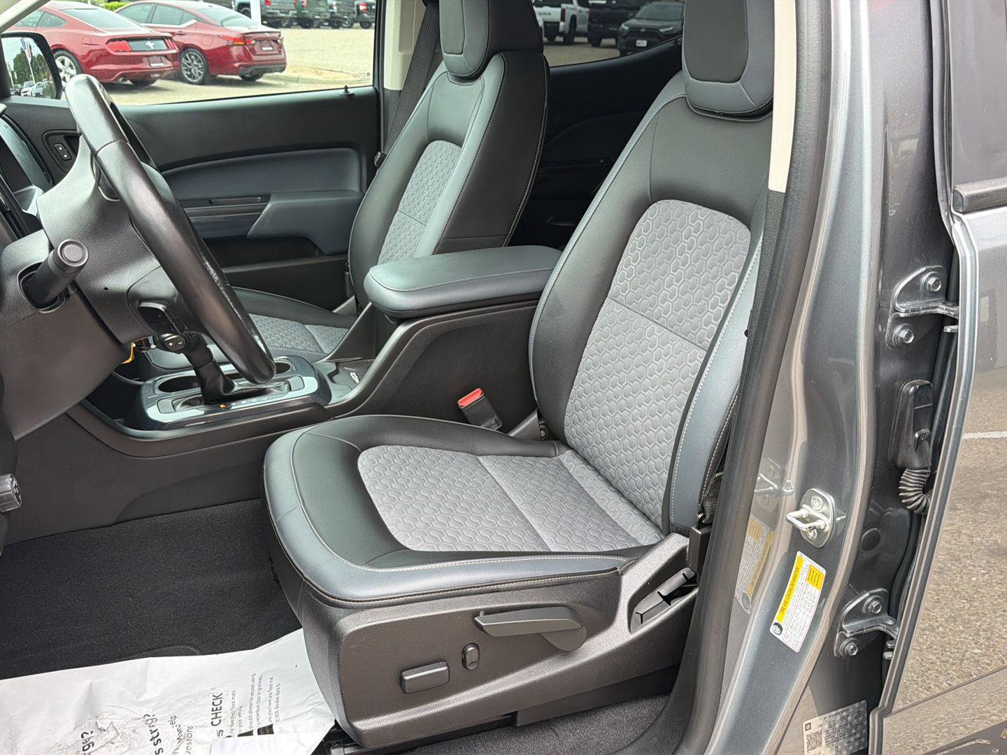 Used 2019 Chevrolet Colorado Z71 RWD image 11