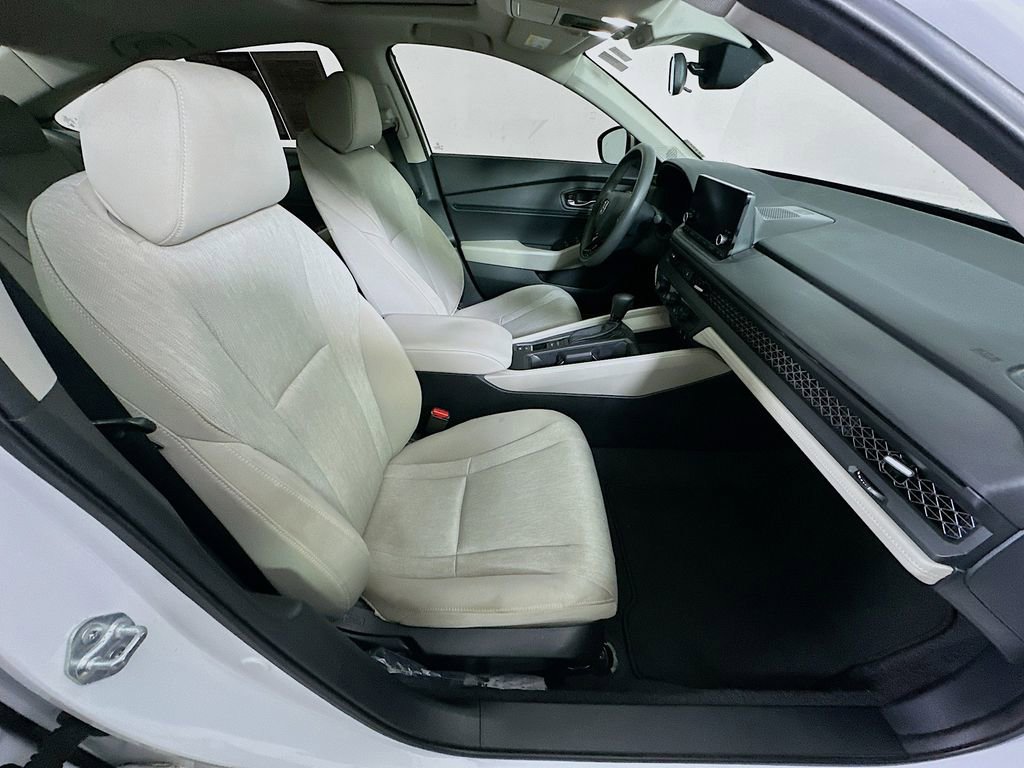 Used 2023 Honda Accord EX image 12