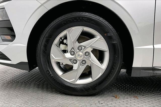 New 2025 Hyundai Sonata SE FWD image 8