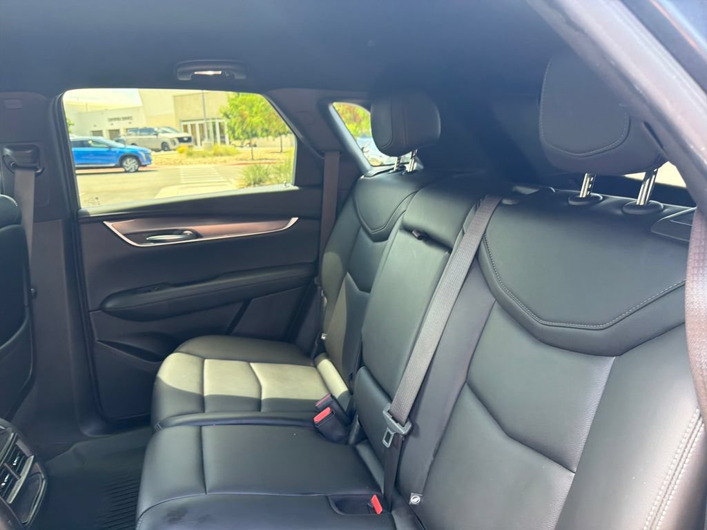 Used 2021 Cadillac XT5 Luxury w/ LPO, Floor Liner Package FWD image 33