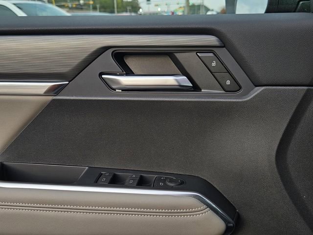 New 2026 GMC Acadia Elevation w/ Black Edition FWD image 22