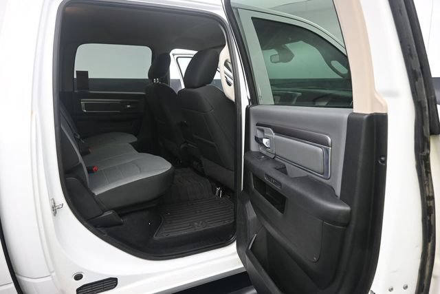 Used 2022 RAM 1500 Classic SLT AWD/4WD image 33