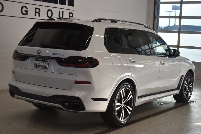 New 2027 BMW X7 M60i AWD/4WD image 4