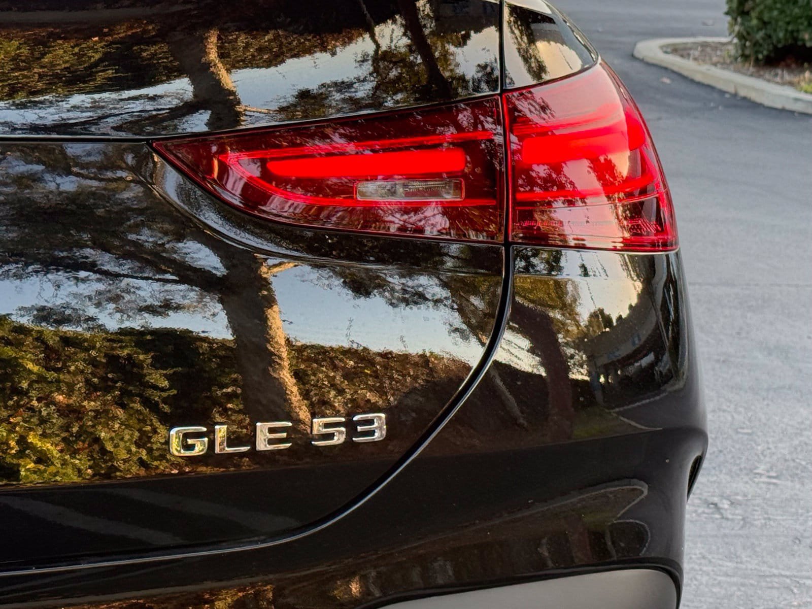New 2026 Mercedes-Benz GLE 53 AMG 4MATIC Coupe image 10