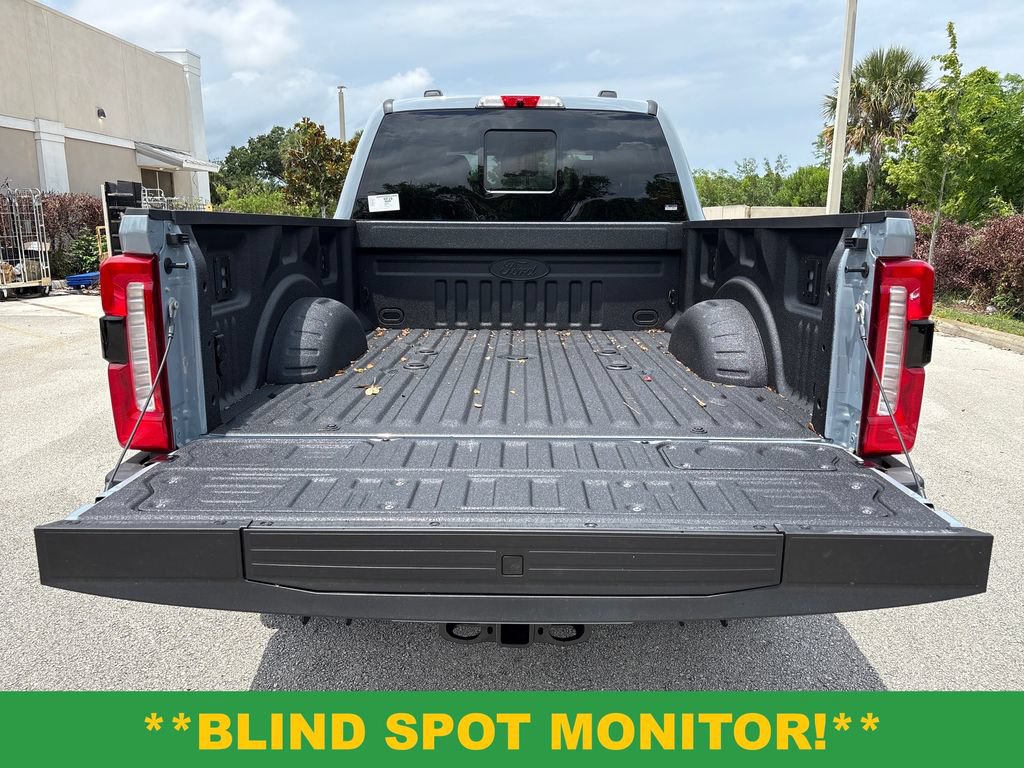 New 2026 Ford F250 Lariat w/ Black Appearance Package AWD/4WD image 9