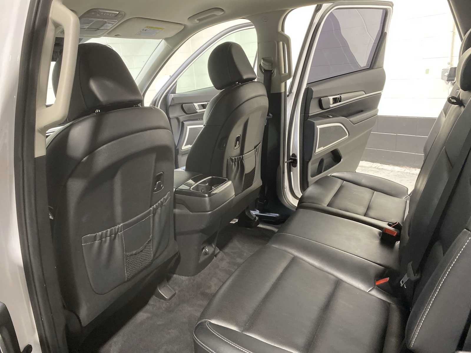 Used 2022 Kia Telluride LX AWD/4WD image 12