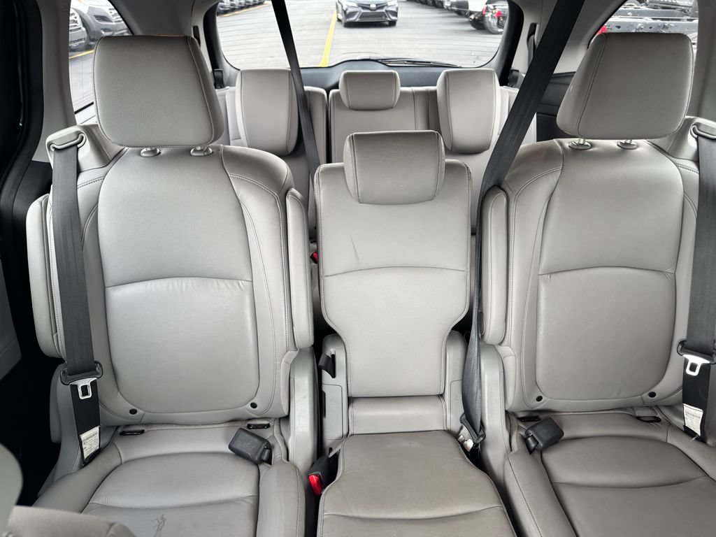 Used 2024 Honda Odyssey EX-L image 15