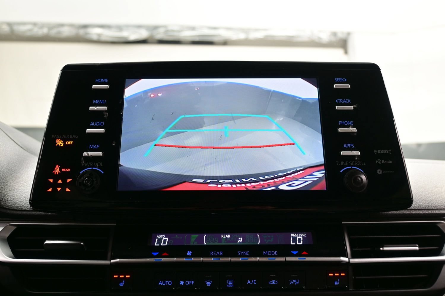Used 2022 Toyota Sienna XLE FWD image 20