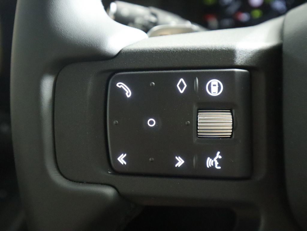 New 2025 Land Rover Defender 130 V8 image 12