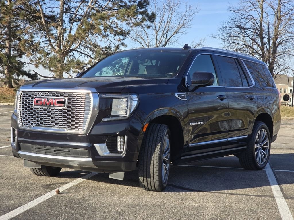 Used 2021 GMC Yukon Denali w/ Denali Premium Package image 17