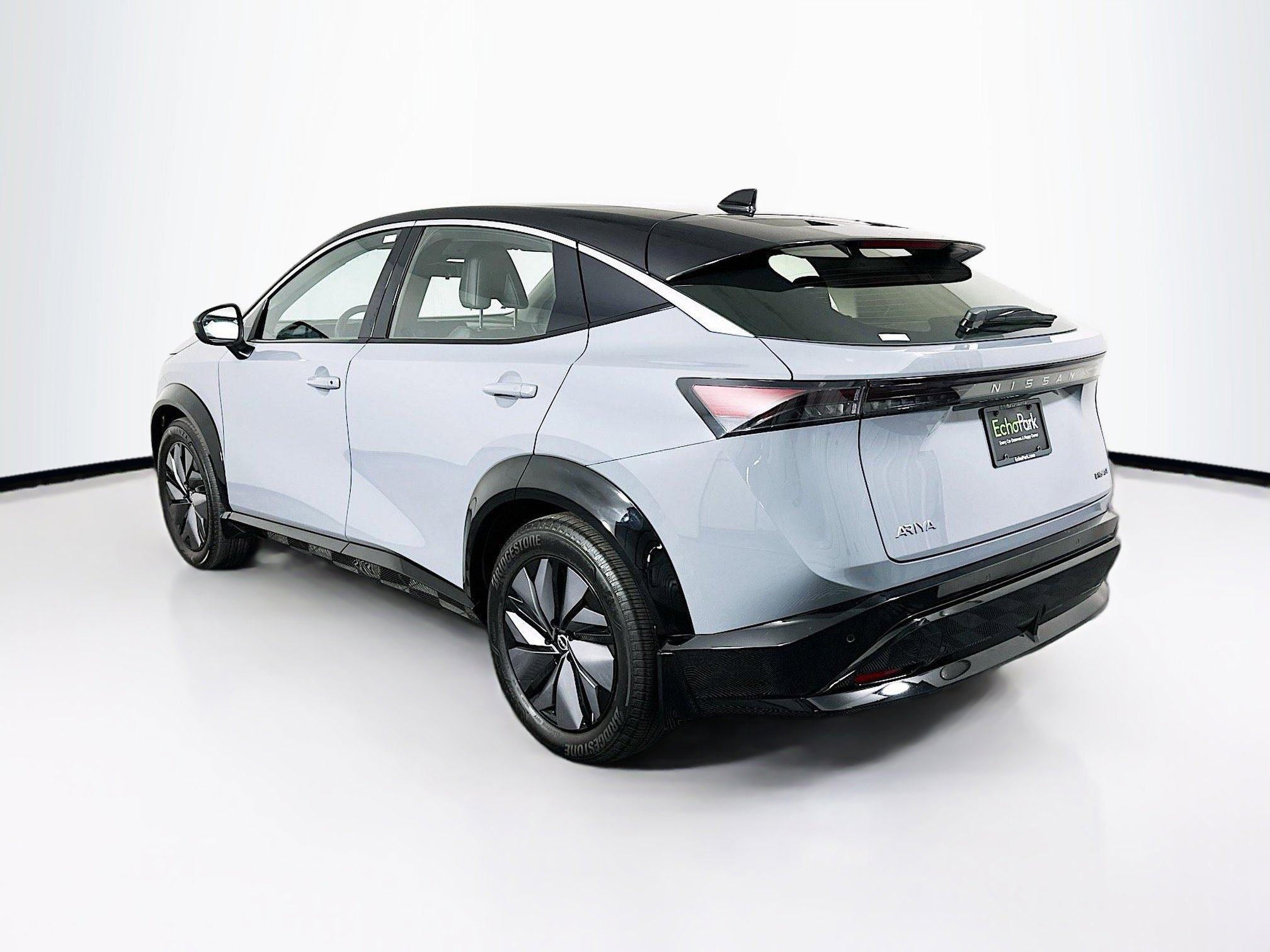 Used 2024 Nissan Ariya FWD image 5