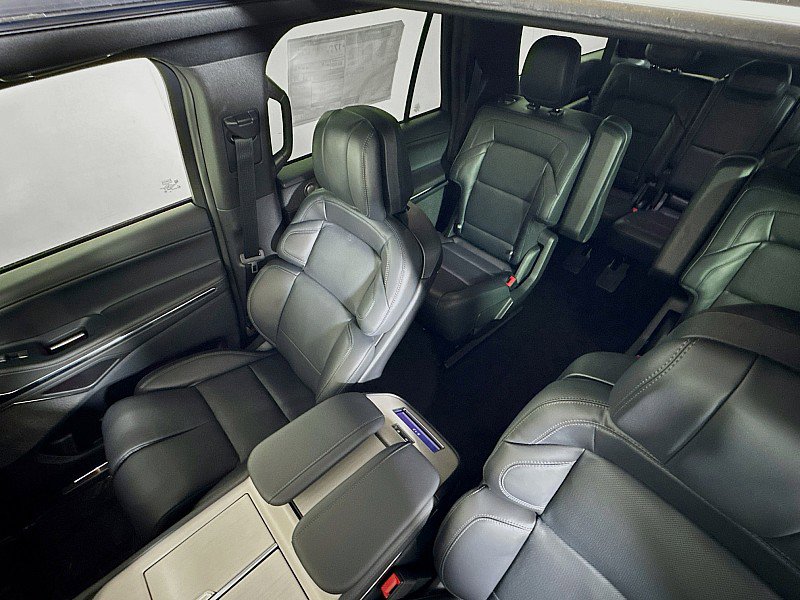 New 2025 Lincoln Navigator L Reserve w/ Jet Appearance Package image 14