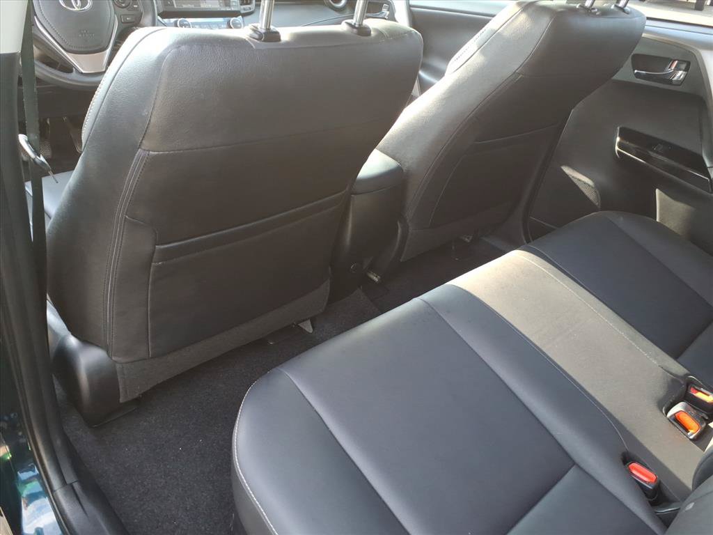 Used 2018 Toyota RAV4 Limited AWD/4WD image 15