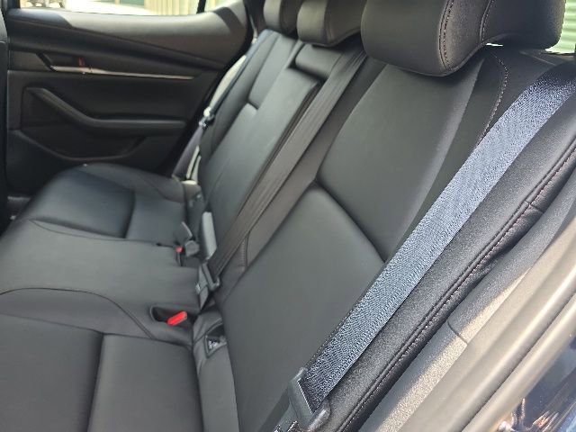 Used 2023 MAZDA MAZDA3 s FWD image 13
