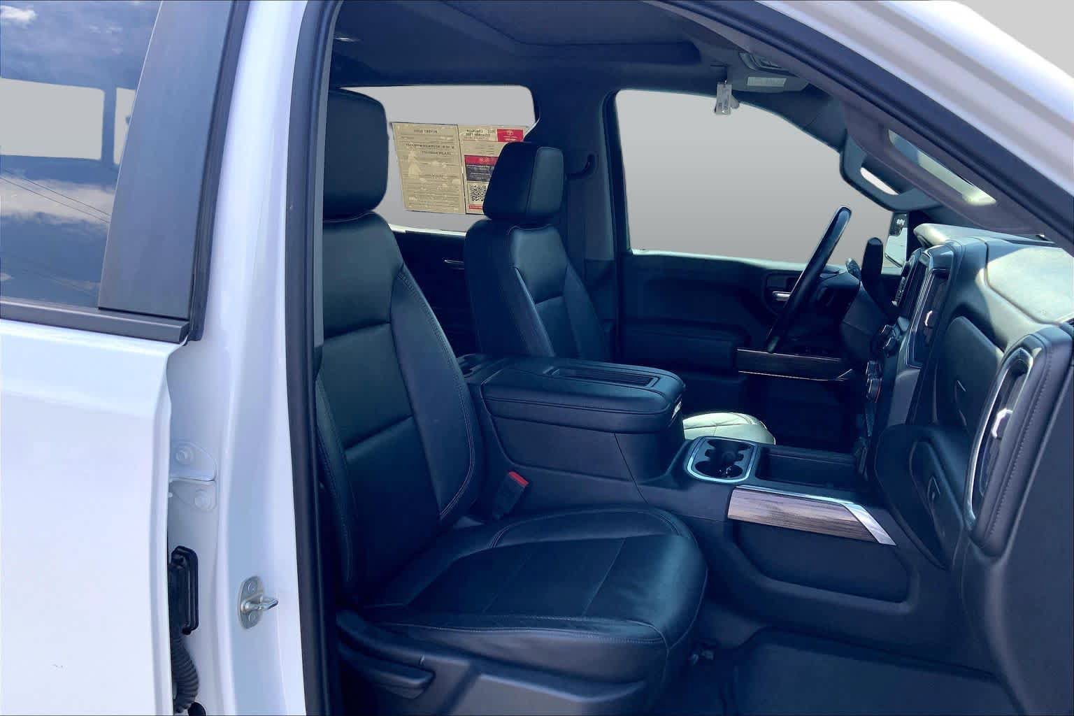 Used 2020 Chevrolet Silverado 1500 LT Trail Boss AWD/4WD image 9