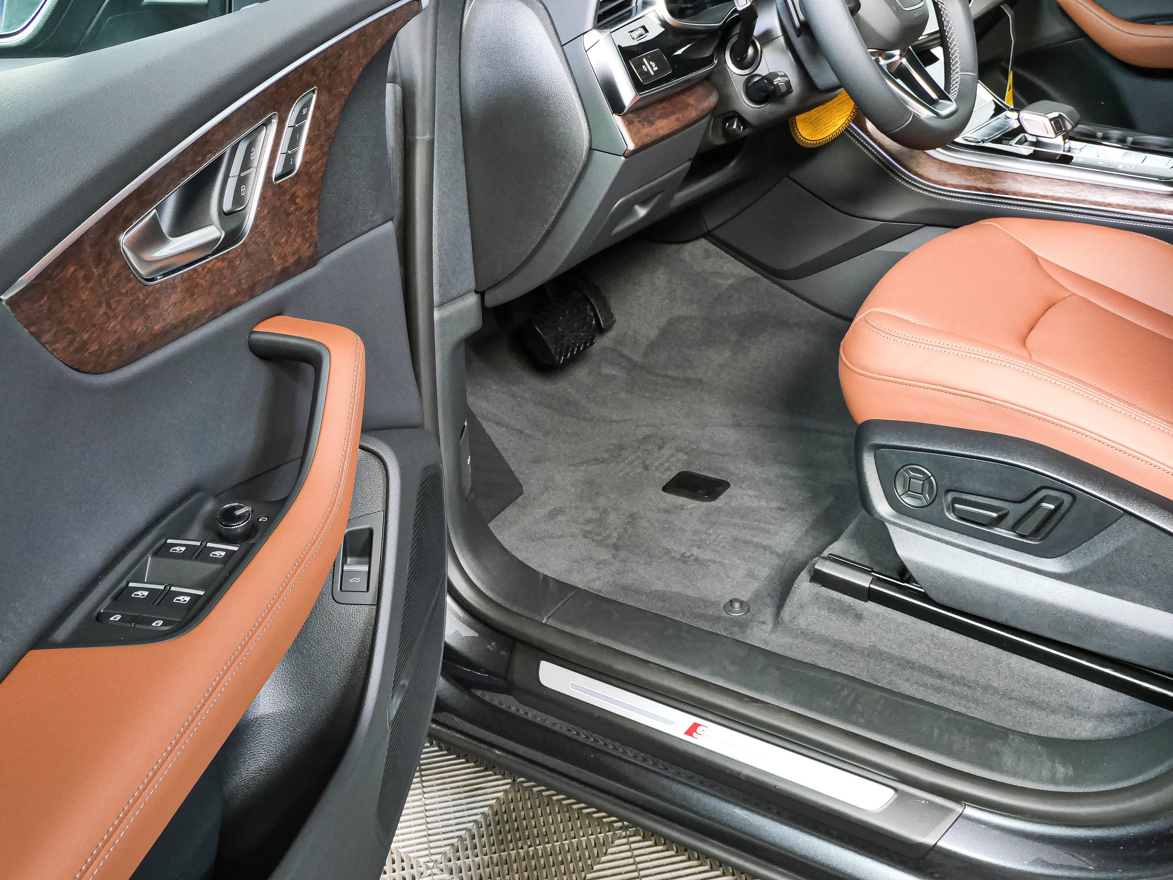 New 2026 Audi Q8 Premium Plus AWD/4WD image 8
