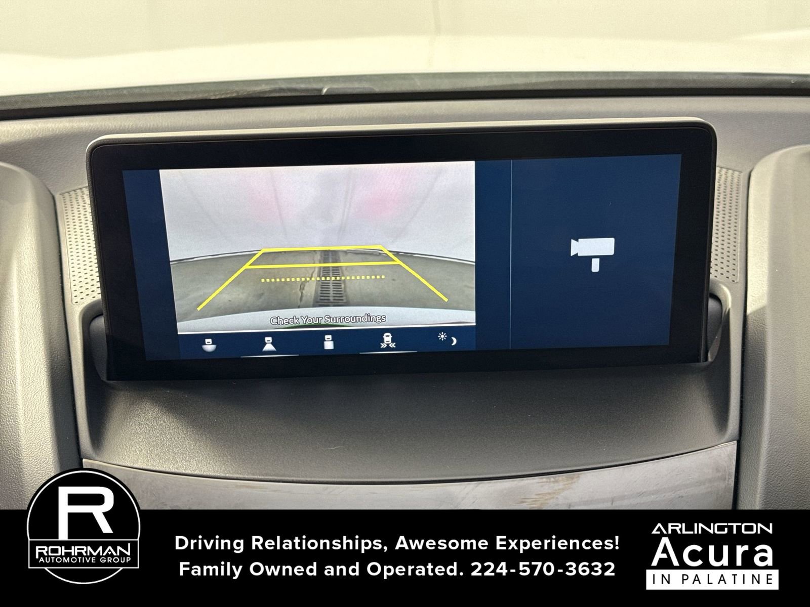 Used 2025 Acura RDX SH-AWD image 7
