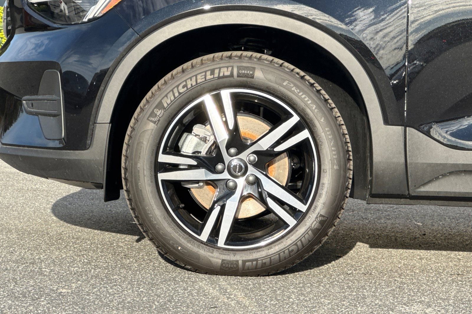 New 2026 Volvo XC40 B4 Core w/ Protection Package Premier FWD image 26
