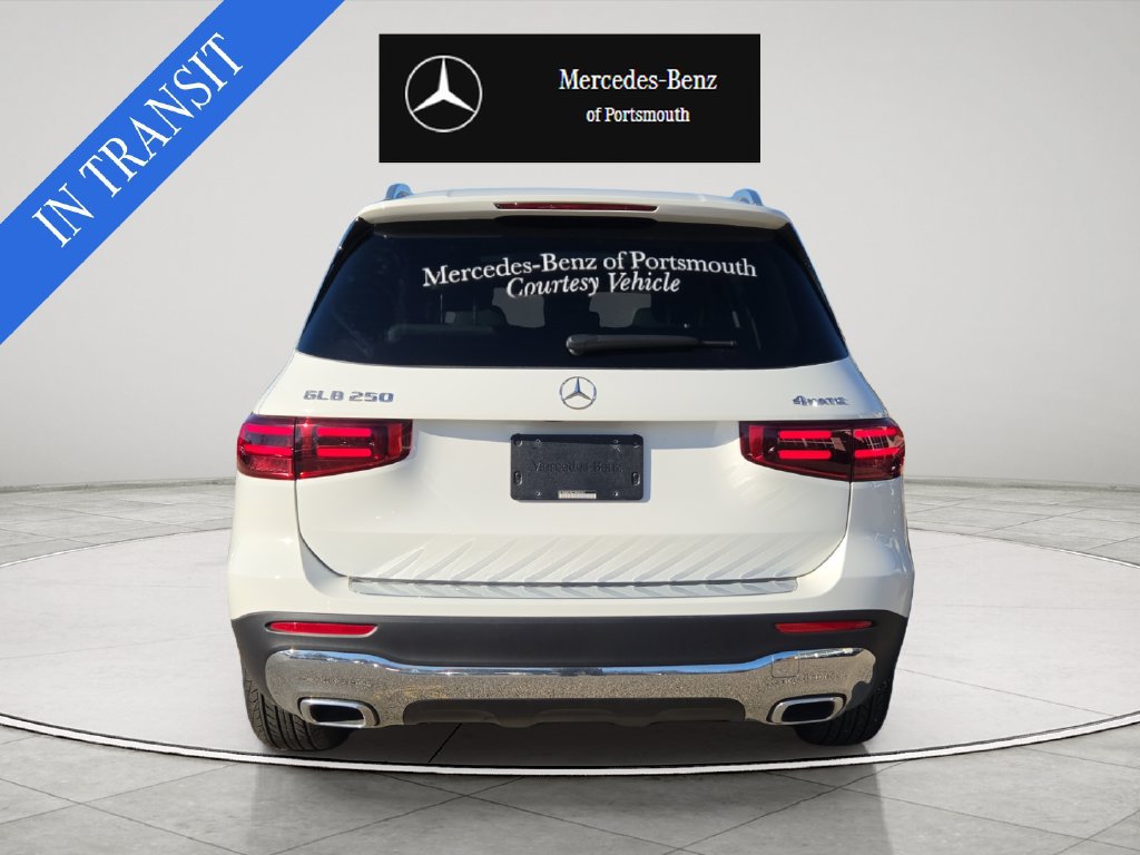 Used 2026 Mercedes-Benz GLB 250 4MATIC image 4