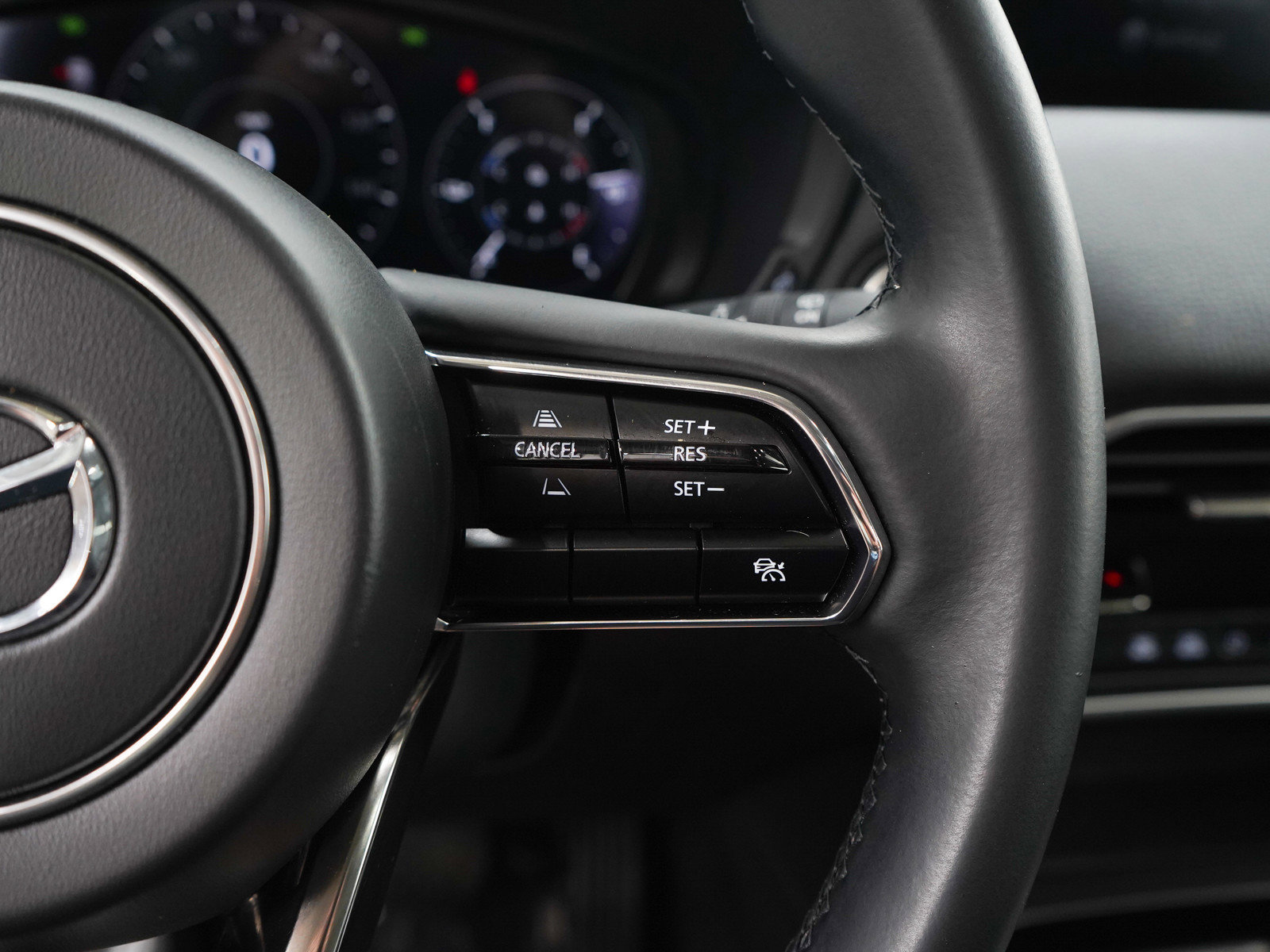 Certified 2024 MAZDA CX-90 Plug-In Hybrid w/ Preferred AWD/4WD image 19