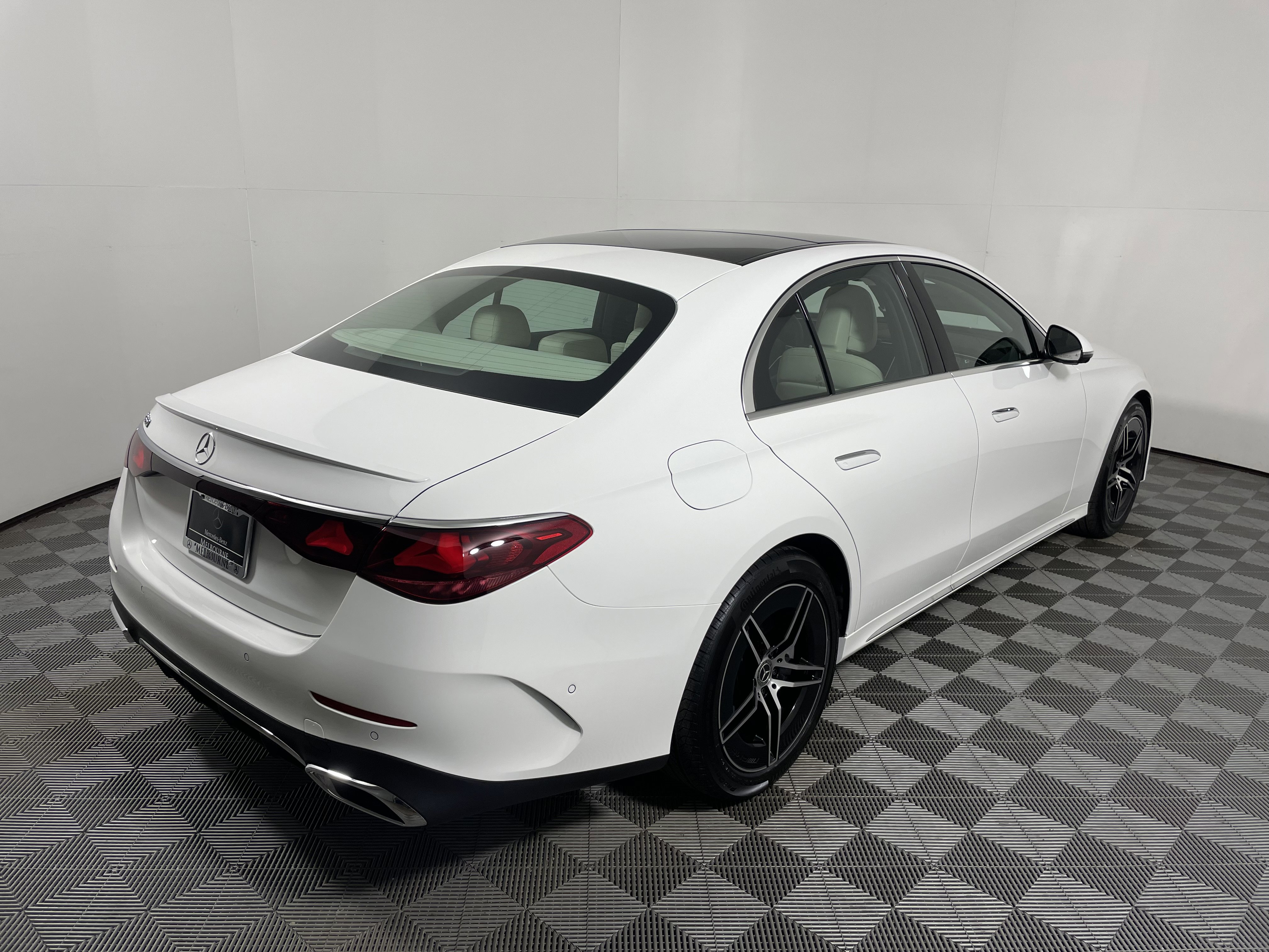 New 2026 Mercedes-Benz E 350 Sedan image 5