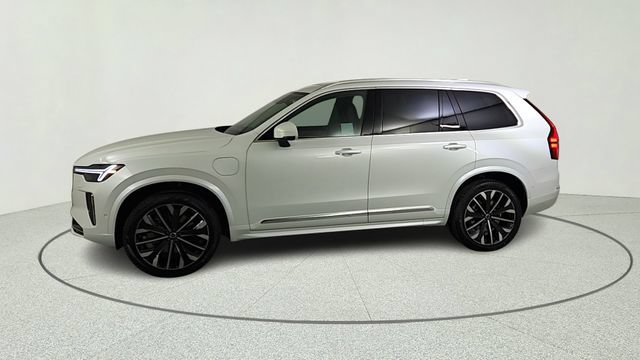 New 2026 Volvo XC90 T8 Plus w/ Protection Package AWD/4WD image 5