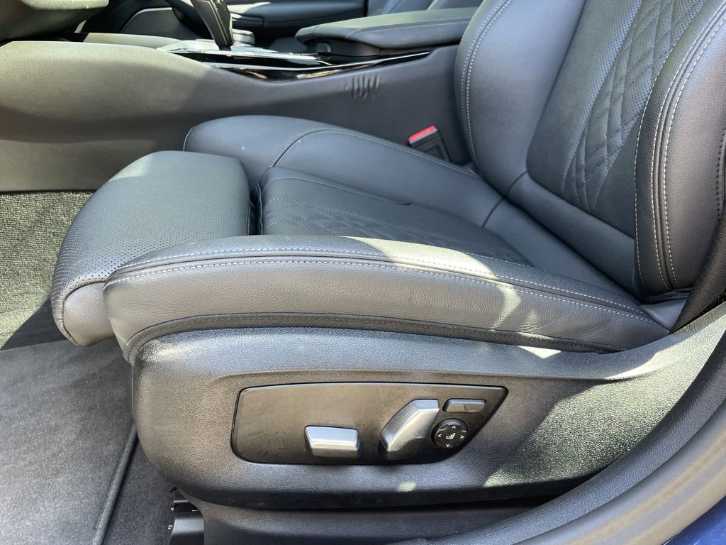 Used 2023 BMW 530i w/ Premium Package image 19