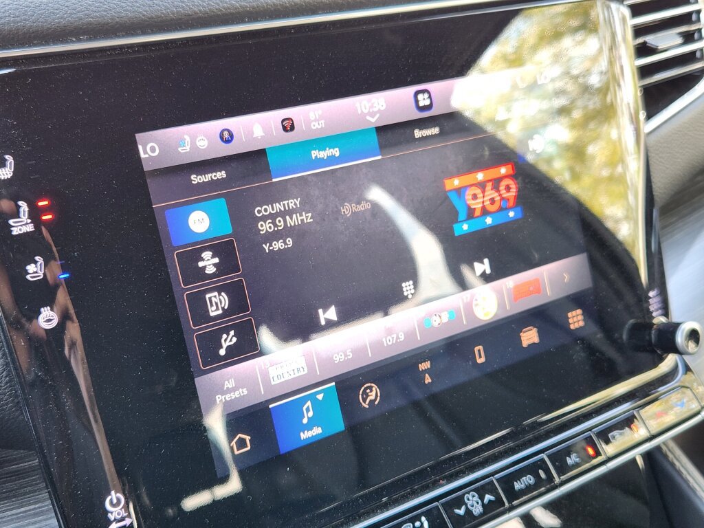 Used 2024 Jeep Wagoneer Series II w/ Flexible Seating Group image 19