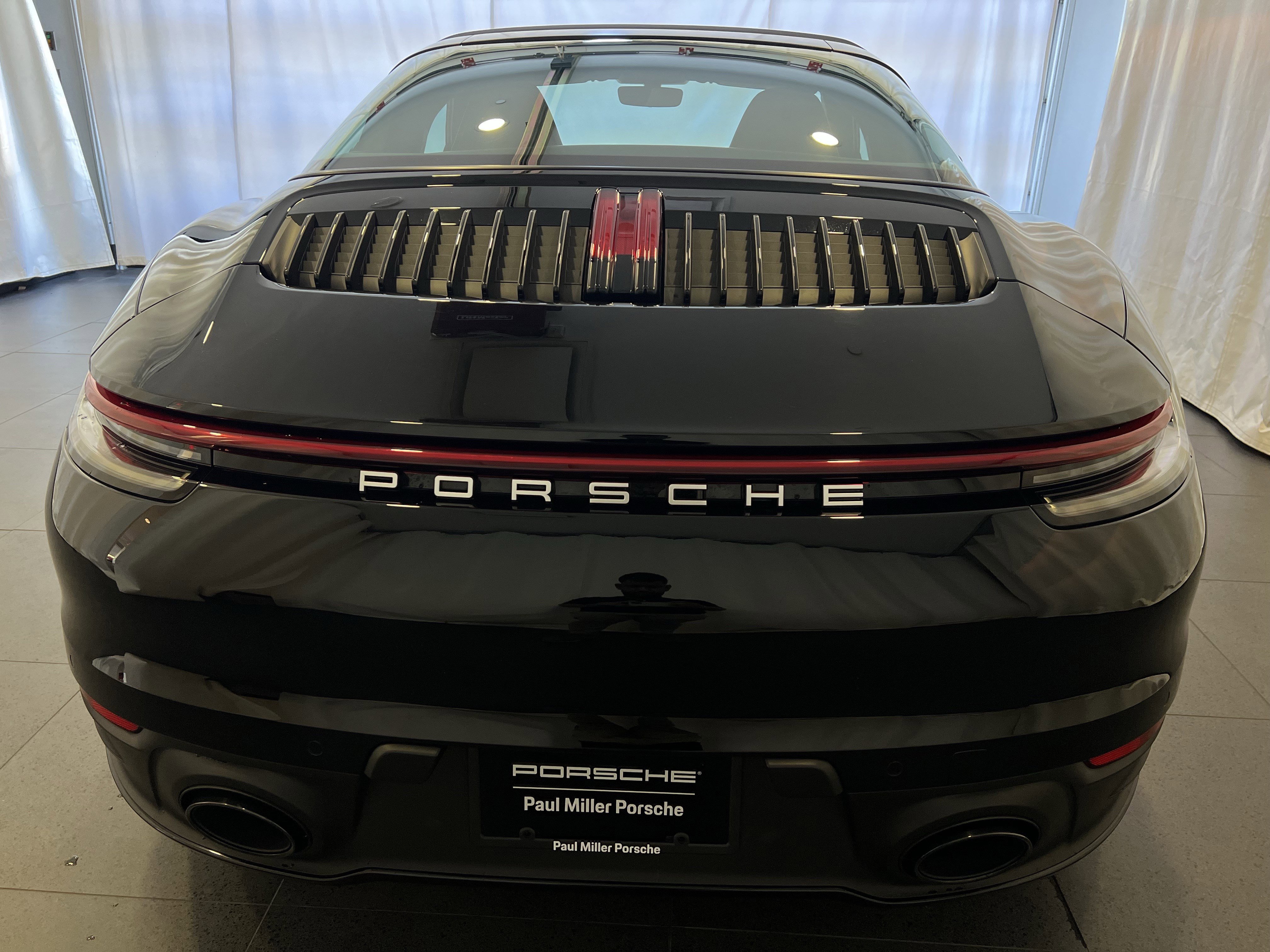 Certified 2024 Porsche 911 Targa 4S image 8