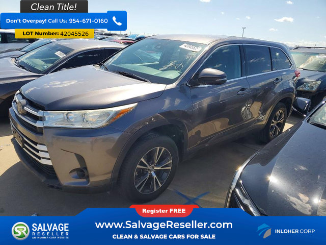 Used 2019 Toyota Highlander LE FWD image 1