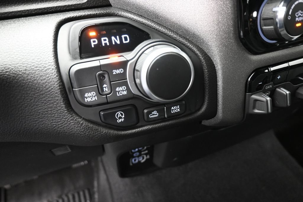 Used 2025 RAM 1500 Classic Warlock AWD/4WD image 6