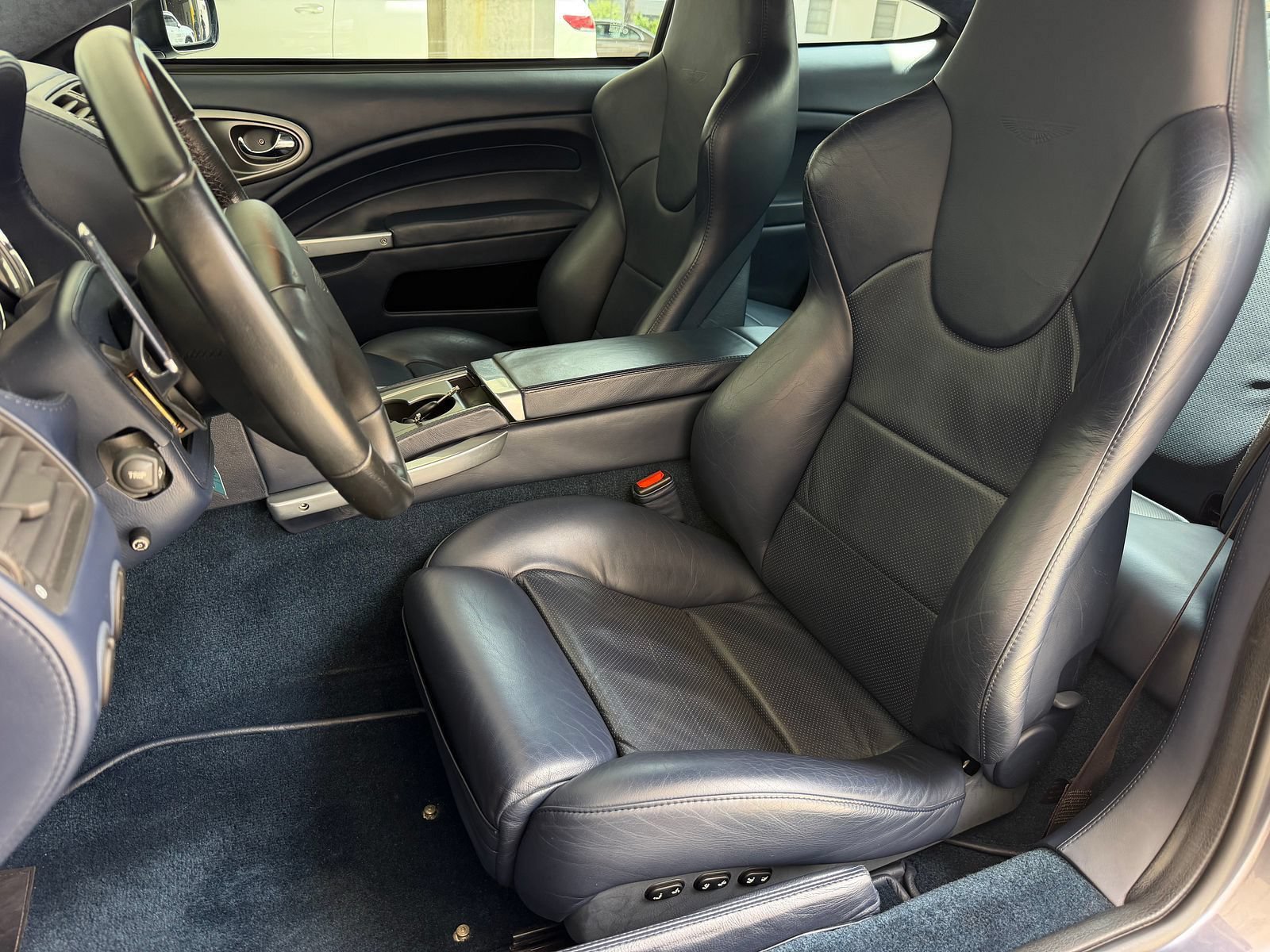 Used 2006 Aston Martin Vanquish S RWD image 14