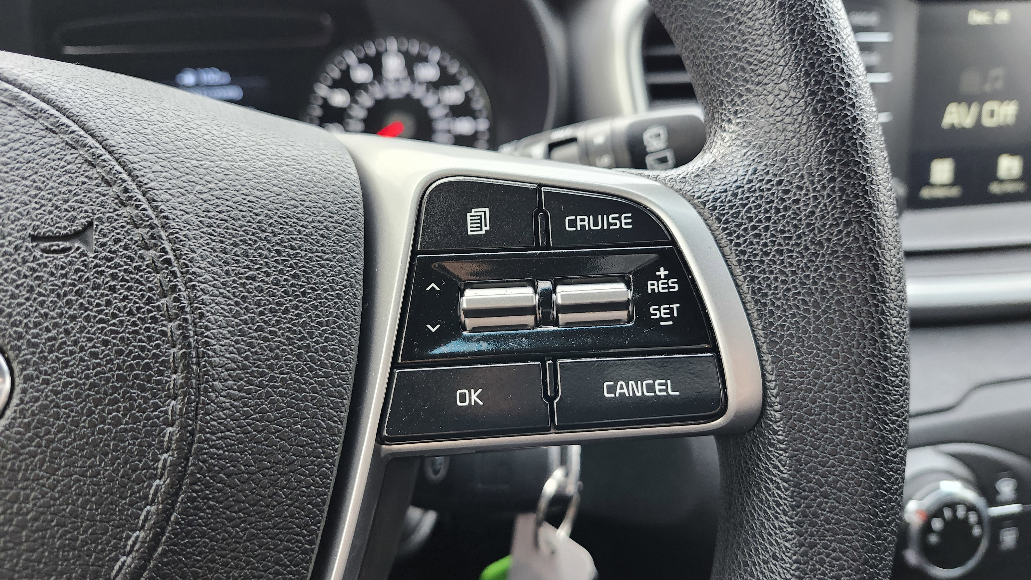 Used 2020 Kia Sorento LX image 31