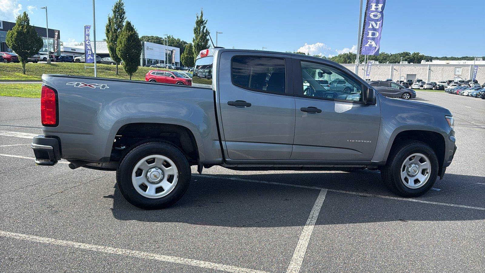 Used 2021 Chevrolet Colorado W/T w/ WT Convenience Package AWD/4WD image 5