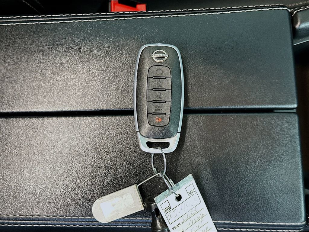 Used 2023 Nissan Rogue SL AWD/4WD image 34