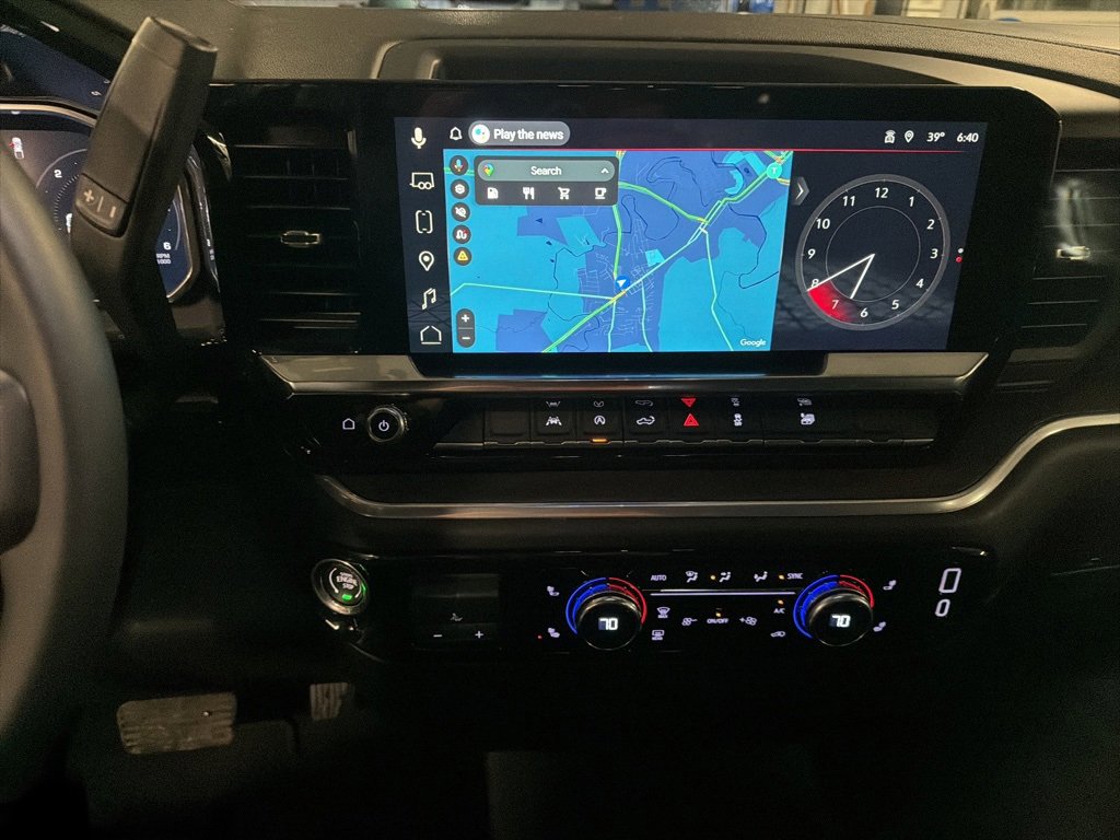 Used 2026 GMC Sierra 1500 SLT image 14