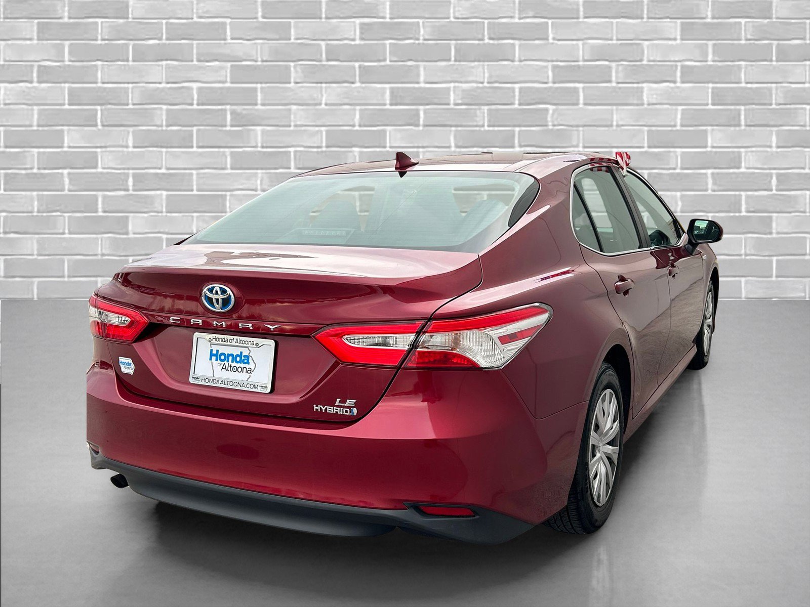 Used 2019 Toyota Camry LE FWD image 5