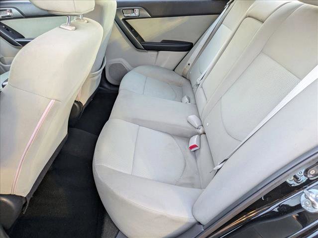 Used 2013 Kia Forte EX image 17